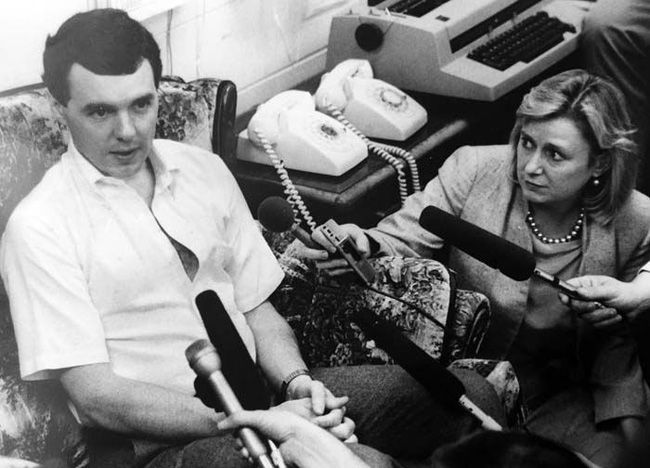 Tội ác tày trời của gã y tá thiên sứ tử thần đoạt mạng 37 bệnh nhân, trông hiền lành đến mức đi thú tội mà cảnh sát không tin