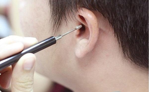 Hốt hoảng khi tai bỗng nhiên điếc chỉ vì một thứ đồ vật không ít người sử dụng mỗi đêm