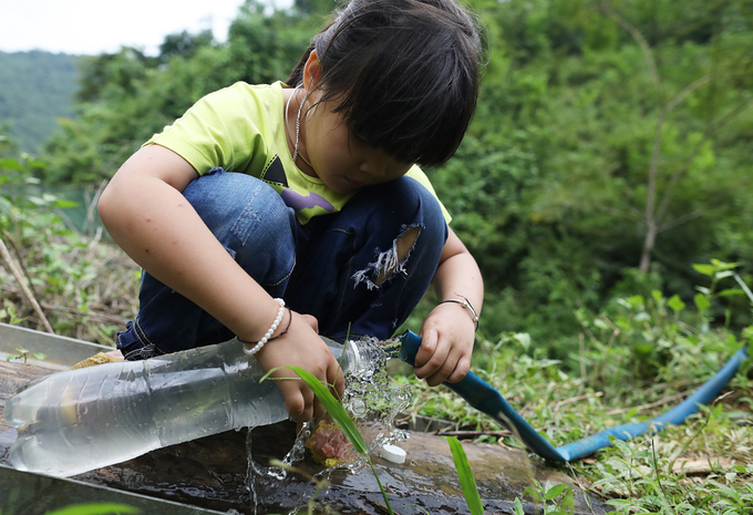 Thuỷ điện xả lũ cuốn trôi hàng chục ngôi nhà