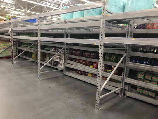 Mỹ: Gần 30 tàu hải quân rời căn cứ tránh siêu bão