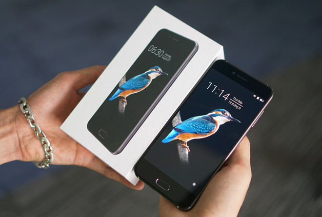 Bphone 3 có chống nước, màn hình lớn hơn Bphone 2017?