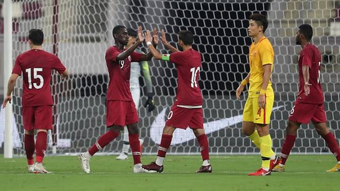 CĐV Trung Quốc kêu gọi giải tán tuyển bóng đá quốc gia