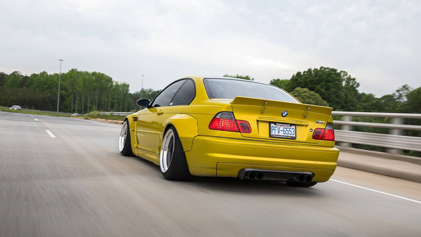 BMW M3 E46 lột xác với gói độ Widebody Rocketbunny