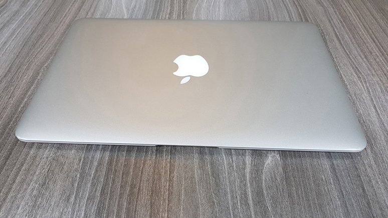 Giải mã bí ẩn MacBook cũ tại Việt Nam đắt giá hơn laptop mới