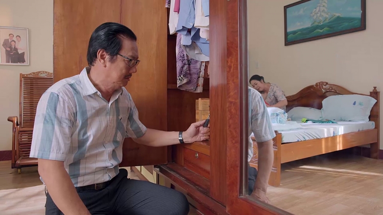 Phim Gạo nếp gạo tẻ tập 55: Minh trả nợ giúp chú Quang, Thương là con rơi của Kiệt