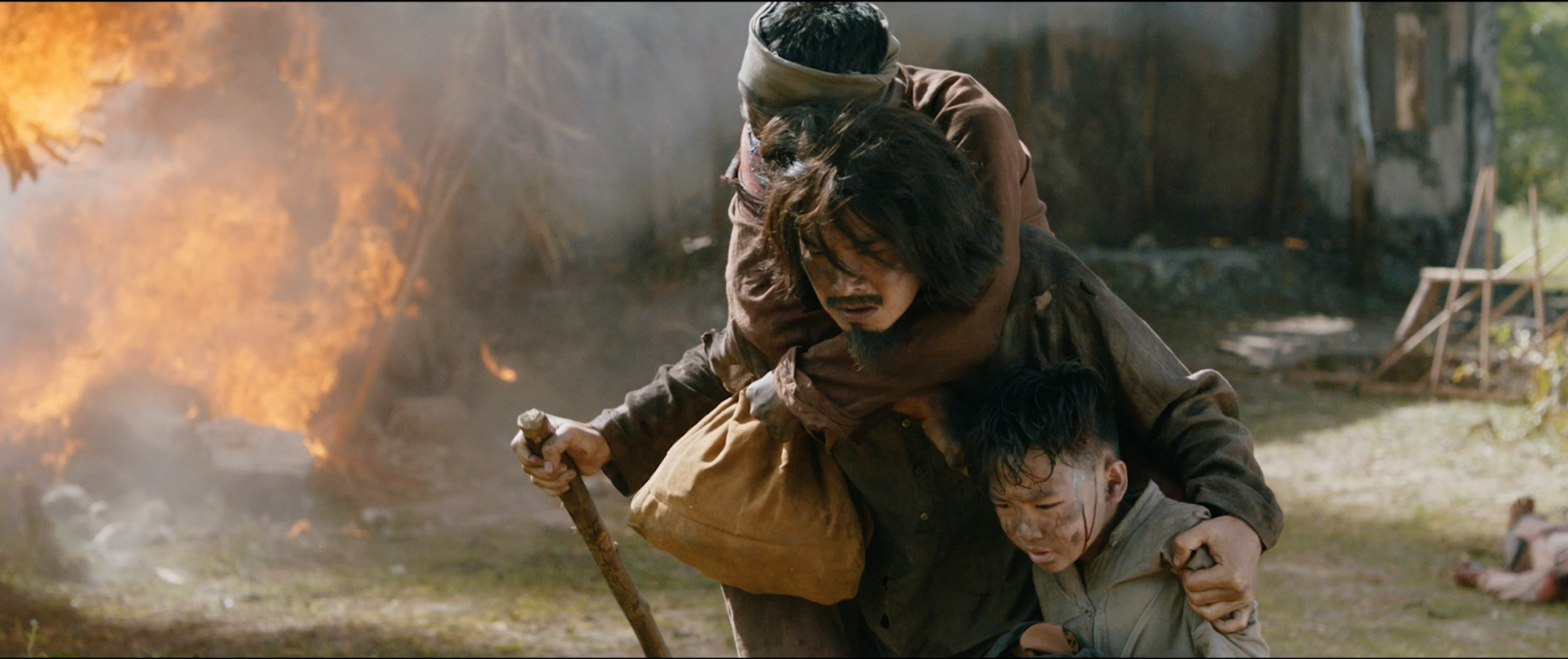 Người Bất Tử tung trailer rùng rợn, gay cấn kèm thông điệp kỳ bí