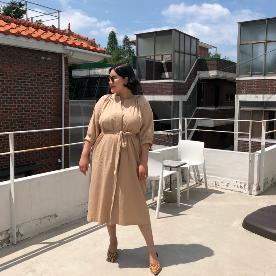 Thân hình mũm mĩm thì có sao, cô nàng này vẫn tự tin tỏa sáng nhờ 4 bí kíp diện đồ tuyệt hay