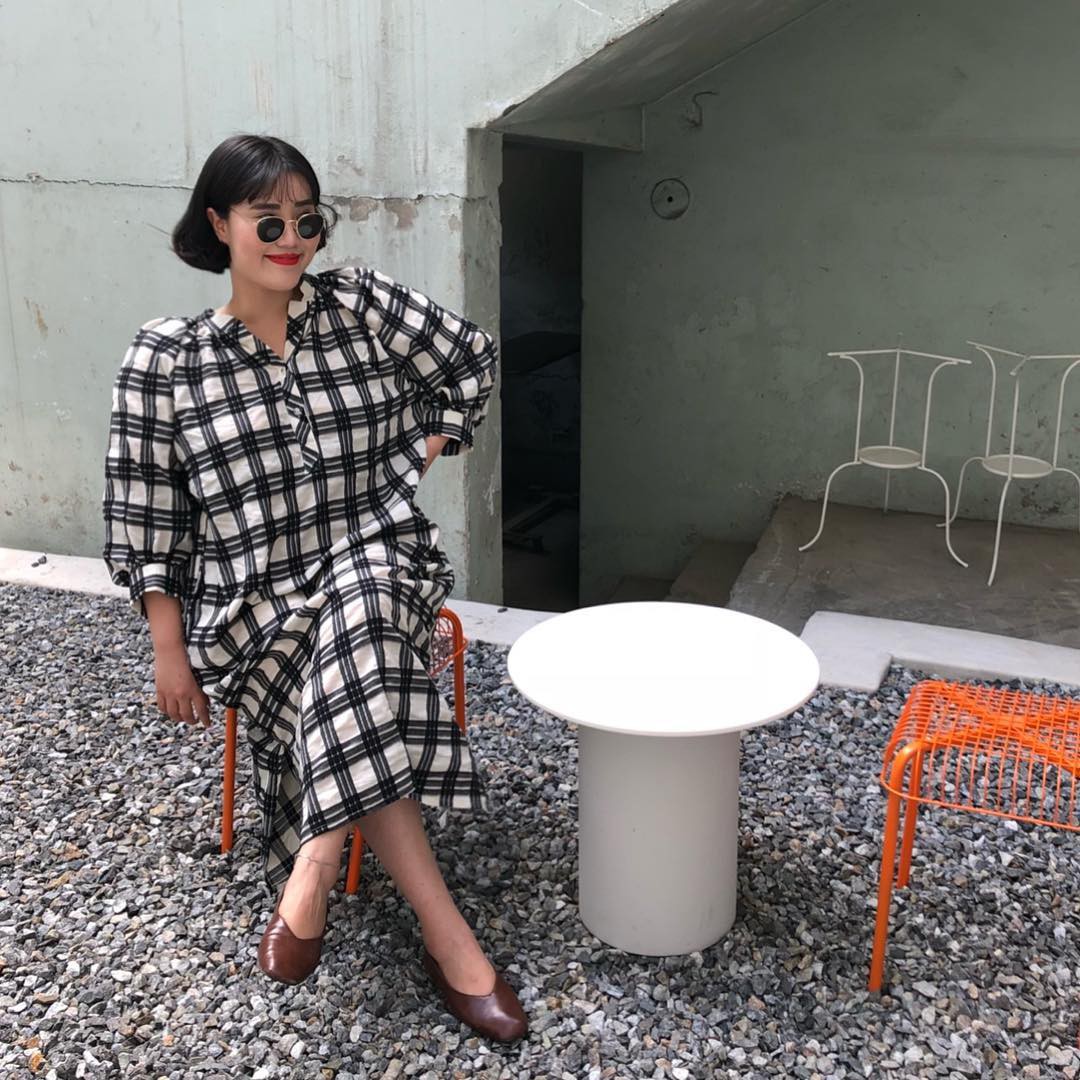 Thân hình mũm mĩm thì có sao, cô nàng này vẫn tự tin tỏa sáng nhờ 4 bí kíp diện đồ tuyệt hay