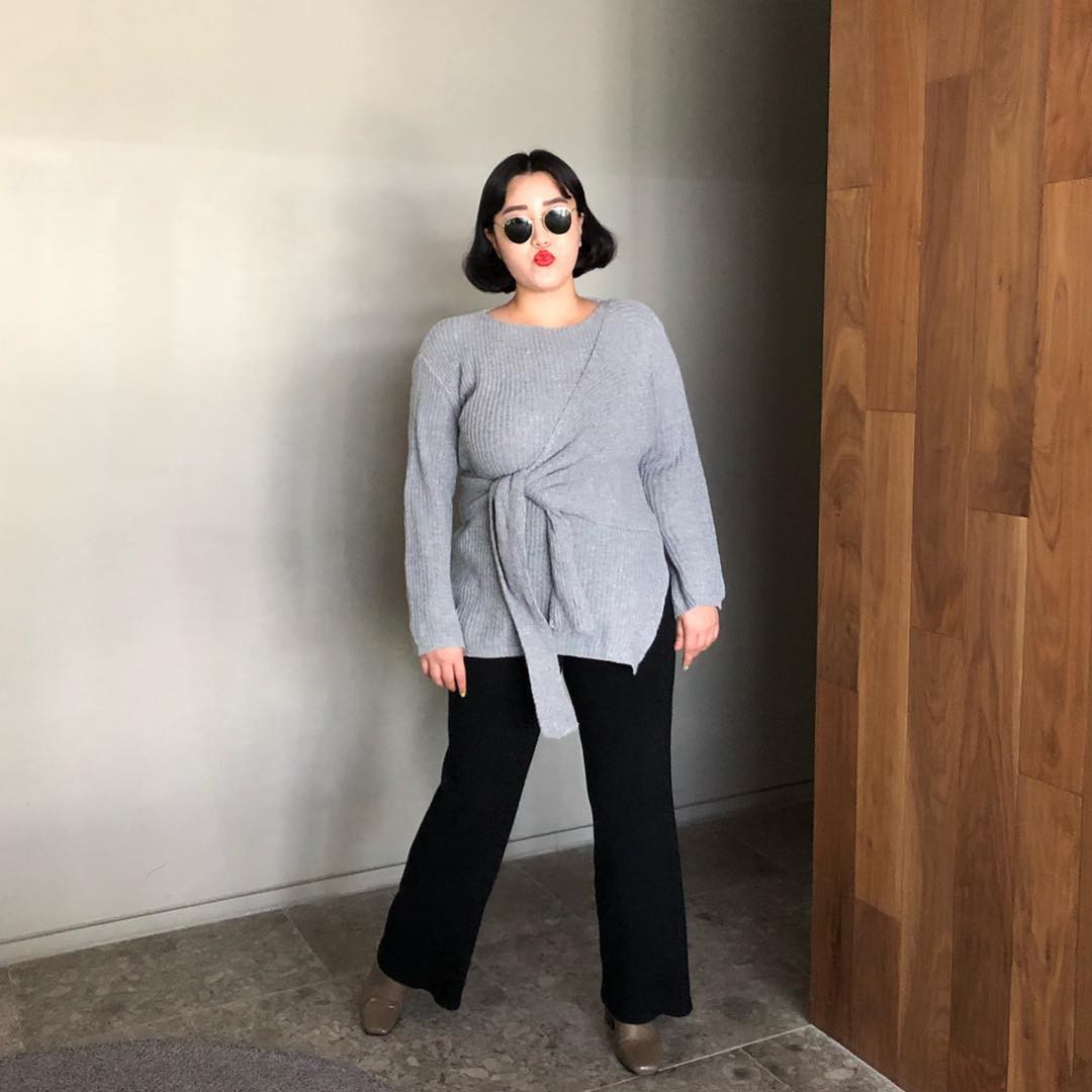 Thân hình mũm mĩm thì có sao, cô nàng này vẫn tự tin tỏa sáng nhờ 4 bí kíp diện đồ tuyệt hay