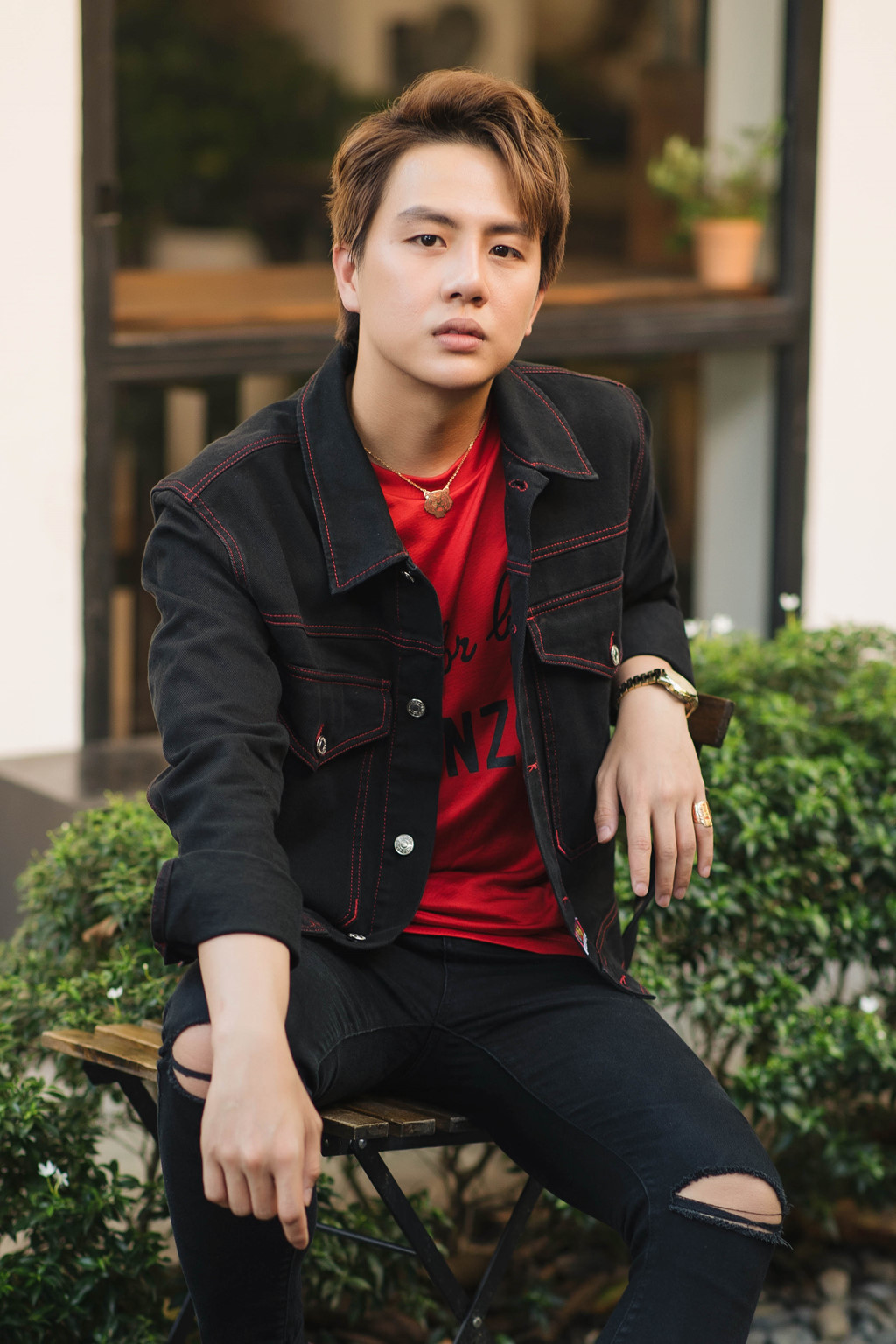 Duy Khánh: Tôi ít tuổi đã kiếm nhiều tiền, chẳng phải quá giỏi sao