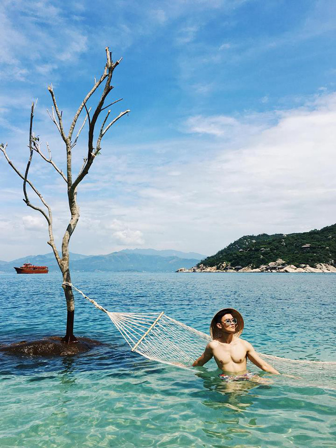 Đúng 10 năm trước, chàng hotteen thế hệ đầu này từng là người bị fake hình nhiều nhất Việt Nam!