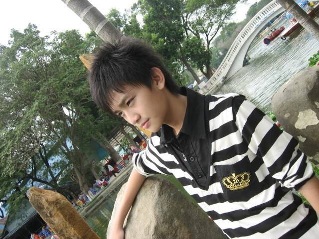 Đúng 10 năm trước, chàng hotteen thế hệ đầu này từng là người bị fake hình nhiều nhất Việt Nam!