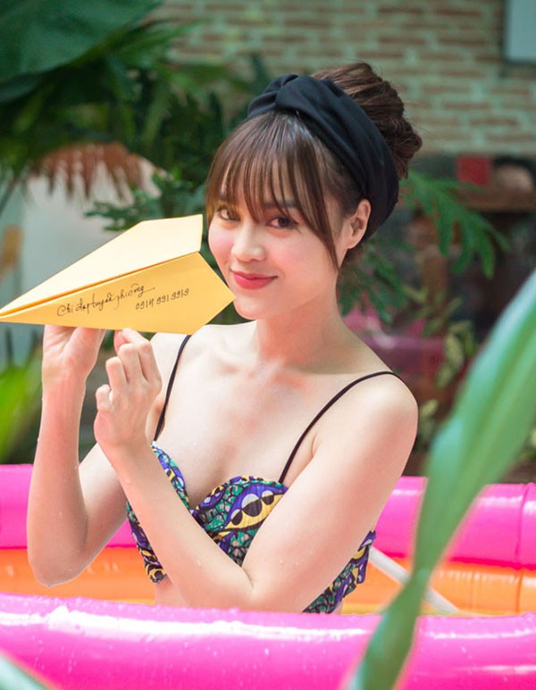 Ninh Dương Lan Ngọc: Từ gái quê hiền lành, ngây thơ lột xác ngày càng gợi cảm