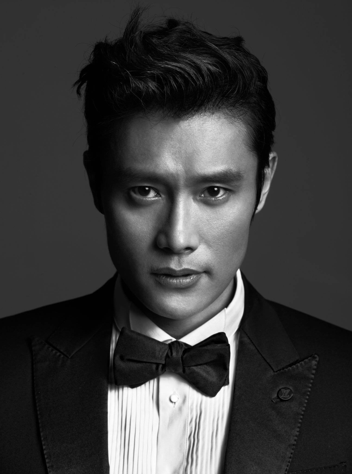 Nghịch lý các ông chồng showbiz châu Á: Đẹp như soái ca thì ngoại tình, bạo hành vợ, xấu xí được tung hô người chồng quốc dân