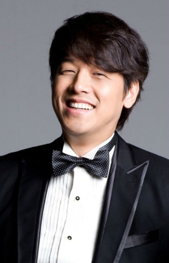 Nghịch lý các ông chồng showbiz châu Á: Đẹp như soái ca thì ngoại tình, bạo hành vợ, xấu xí được tung hô người chồng quốc dân