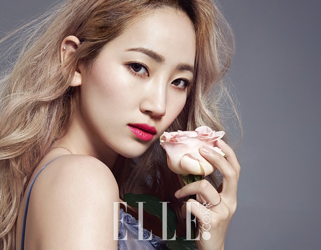 Bố bị điều tra vì tội quấy rối tình dục và gian lận trăm tỉ đồng, cựu thành viên Wonder Girls cũng dính líu?