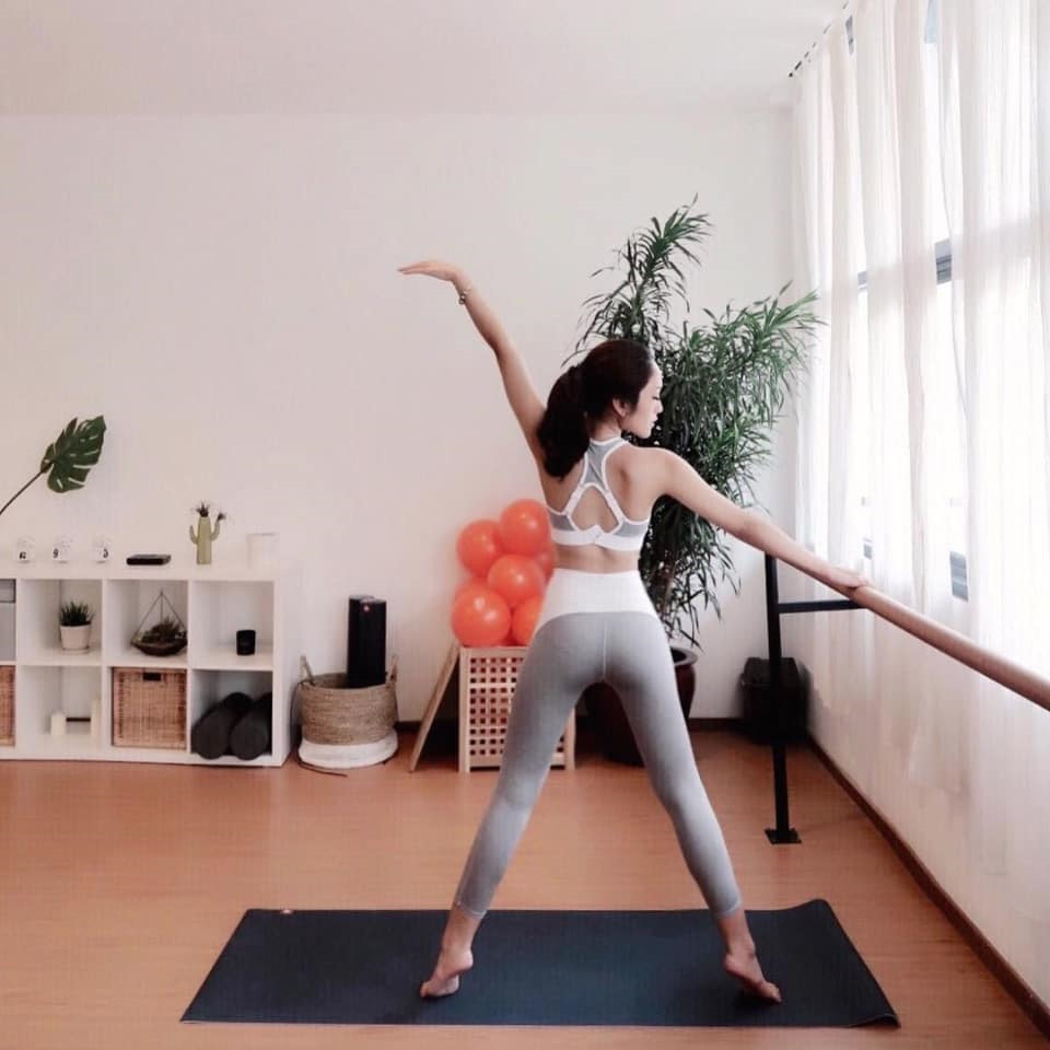 Hot girl cung bọ cạp có bạn trai thiếu gia, nổi tiếng ở Indonesia