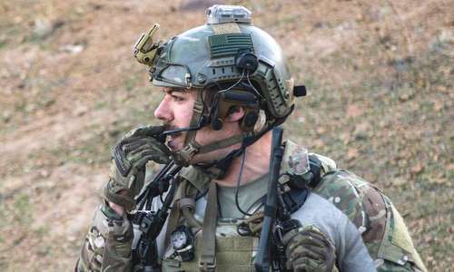 Mỹ chi 10 triệu USD để lắp bộ đàm trong hàm răng binh sĩ