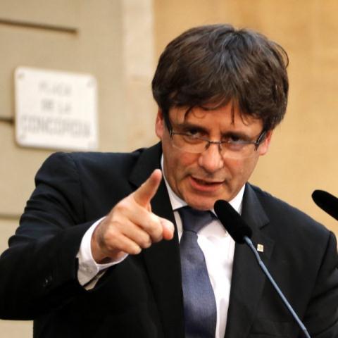 Đại biểu tình đòi Catalan độc lập: Phương Tây ám ảnh Kosovo!