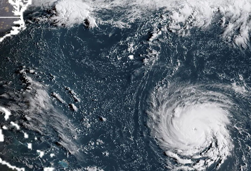 Lo siêu bão quái vật, dân Mỹ giằng chống nhà cửa, trữ lương thực và rồng rắn sơ tán