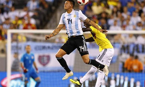 Argentina bất phân thắng bại với Colombia