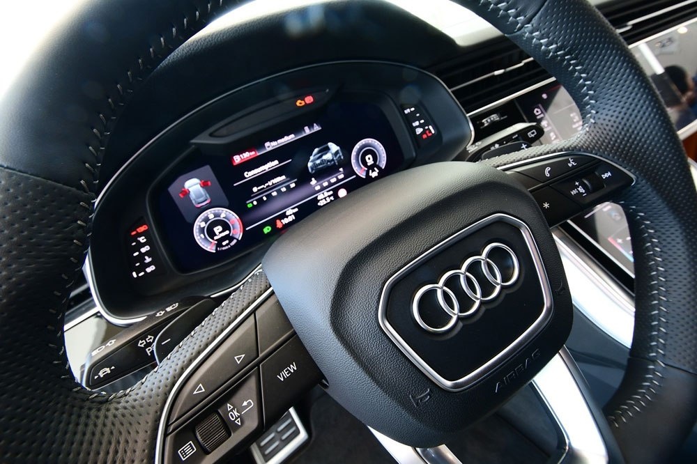 Audi Q8 giá 207.000 USD tại Thái Lan - cạnh tranh BMW X6