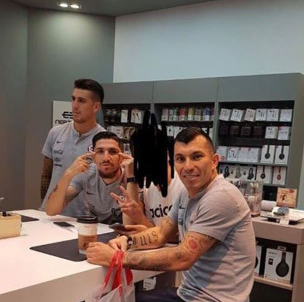 Son Heung-min xâu kim cầu thủ Chile trong trận giao hữu