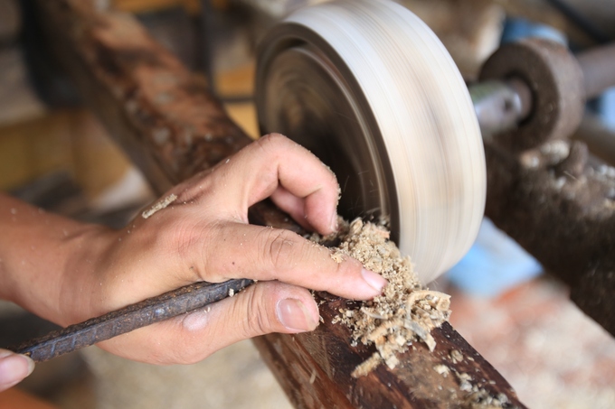 Dây chuyền làm 100.000 trống trung thu mỗi năm ở Hưng Yên