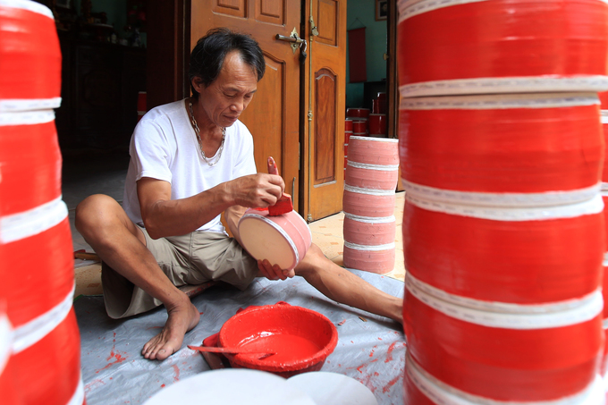 Dây chuyền làm 100.000 trống trung thu mỗi năm ở Hưng Yên