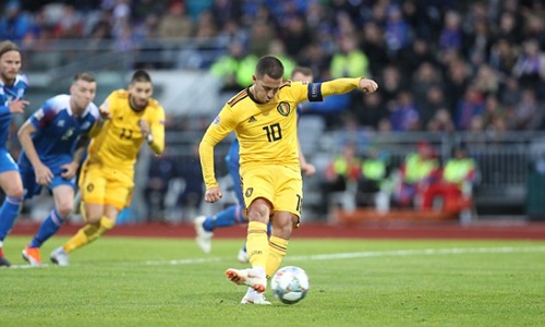 Bỉ ra quân thuận lợi trong ngày Lukaku lập cú đúp