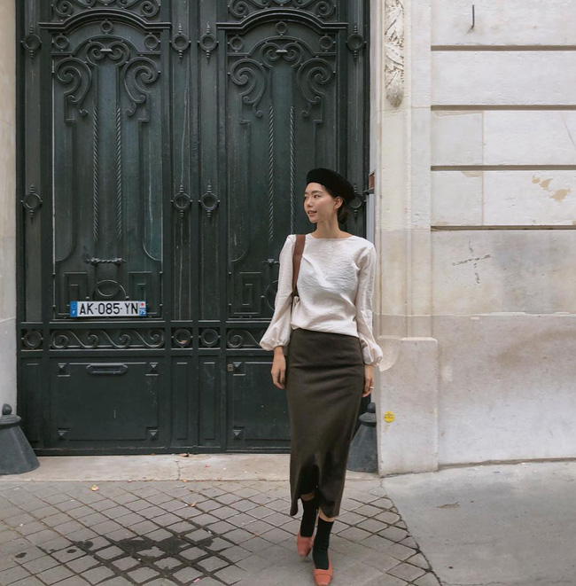 Các quý cô sành điệu châu Á gợi ý muôn kiểu lên đồ đơn giản nhưng vẫn xinh đẹp hết phần thiên hạ