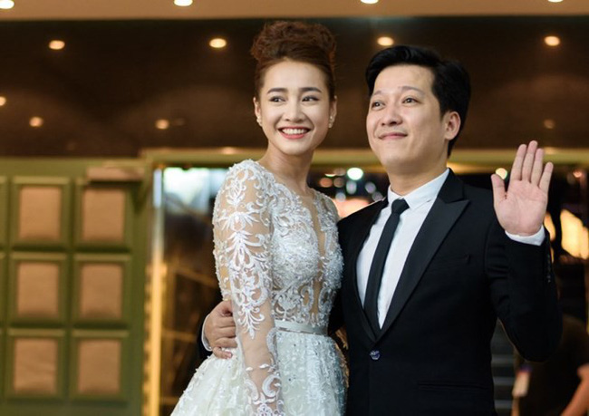 Nhã Phương - Trường Giang xôi hỏng bỏng không rồi, Đàm Vĩnh Hưng đã để lộ ngày cưới rồi còn giấu gì nữa