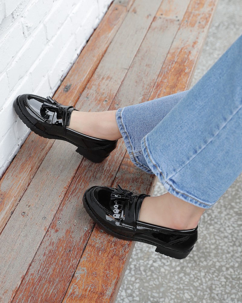 Có ít nhất 5 kiểu giày dép cực xinh xắn và trendy để các nàng thỏa sức làm điệu trong mùa thu này