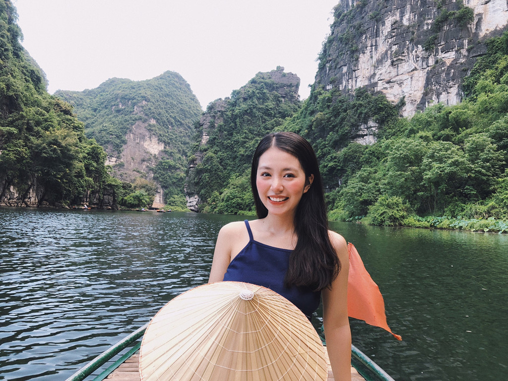 Hot girl Mẫn Tiên và chuyện tình ngọt ngào bên người yêu điển trai