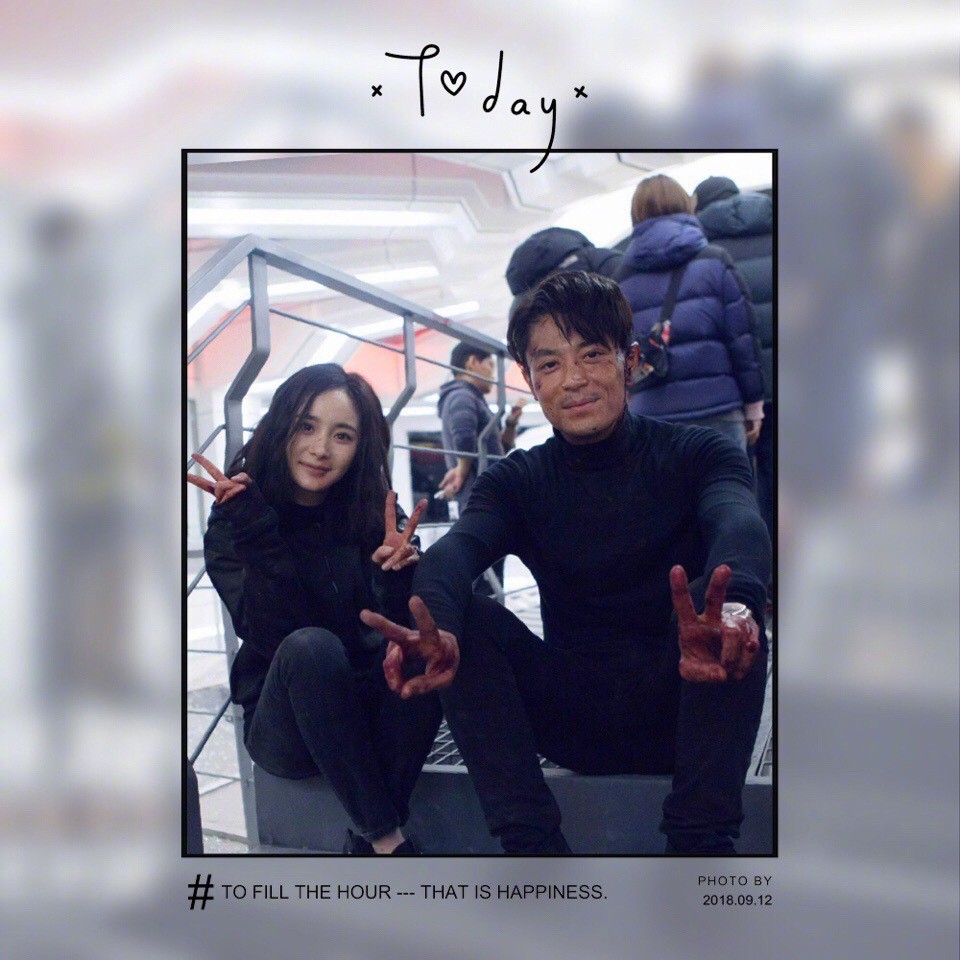 Sinh nhật Dương Mịch nửa làng giải trí chúc mừng, trừ Lưu Khải Uy và Đường Yên không một lời nhắn?