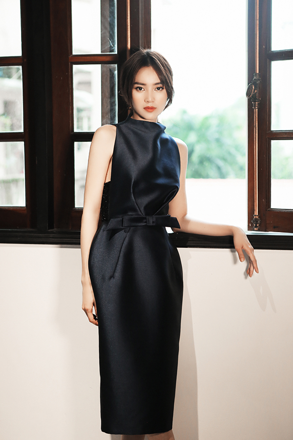 Lan Ngọc gợi ý mặc đẹp cùng mốt váy thắt eo