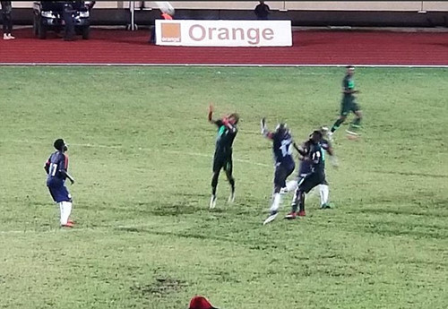 Tổng thống George Weah thi đấu cho đội tuyển Liberia ở tuổi 51