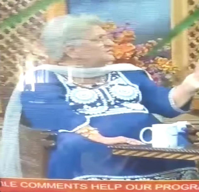 Giáo sư nổi tiếng Ấn Độ đột tử trong chương trình truyền hình trực tiếp