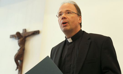 Các linh mục Đức bị tố lạm dụng hơn 3.600 trẻ em