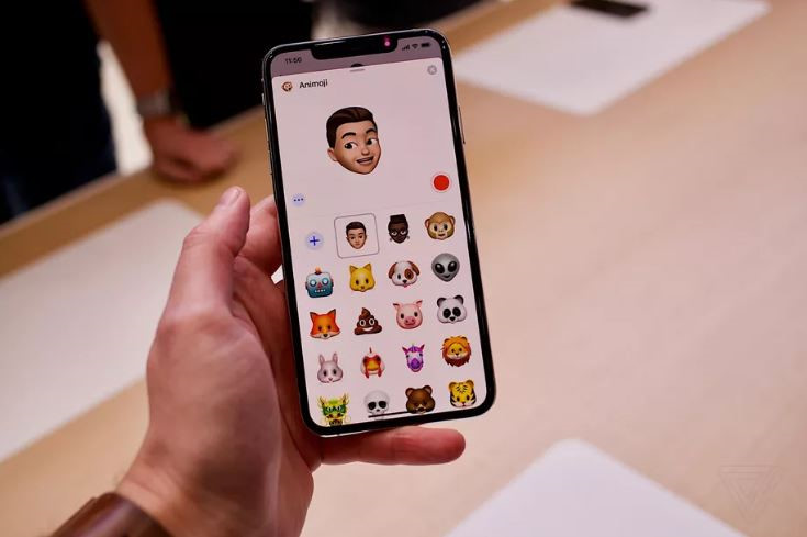 Ảnh thực tế iPhone XS và iPhone XS Max - dáng cũ, tính năng mới