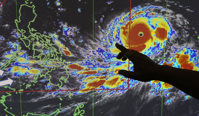 Hong Kong chuẩn bị đón siêu bão mạnh nhất lịch sử thành phố