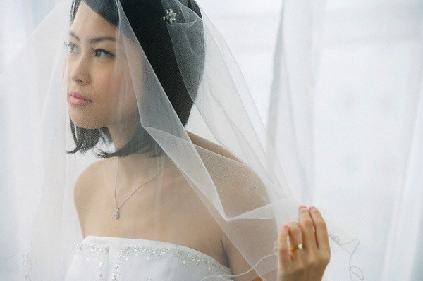 Đêm tân hôn, tôi hoảng hốt vì chồng đòi tự tử khi thấy vết sẹo trên bụng tôi