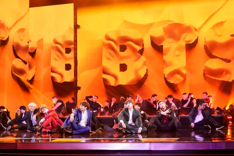 Fan mãn nhãn với sân khấu Idol của BTS tại Americas Got Talent 2018