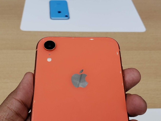 Mãn nhãn với phiên bản iPhone XR rẻ nhất ra mắt đêm qua