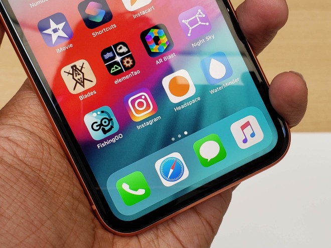 Mãn nhãn với phiên bản iPhone XR rẻ nhất ra mắt đêm qua