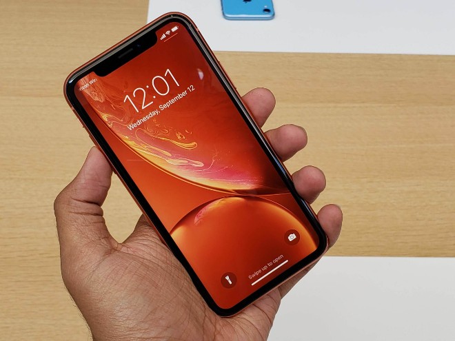 Mãn nhãn với phiên bản iPhone XR rẻ nhất ra mắt đêm qua