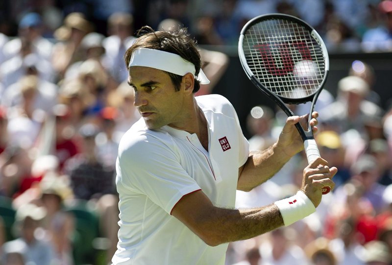 Thời trang mỳ ăn liền Nhật đổ bộ: Dân Việt đốt ngàn tỷ xài hàng bình dân