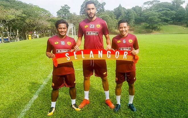 Messi của Indonesia được mời sang Nhật Bản và Thái Lan thi đấu