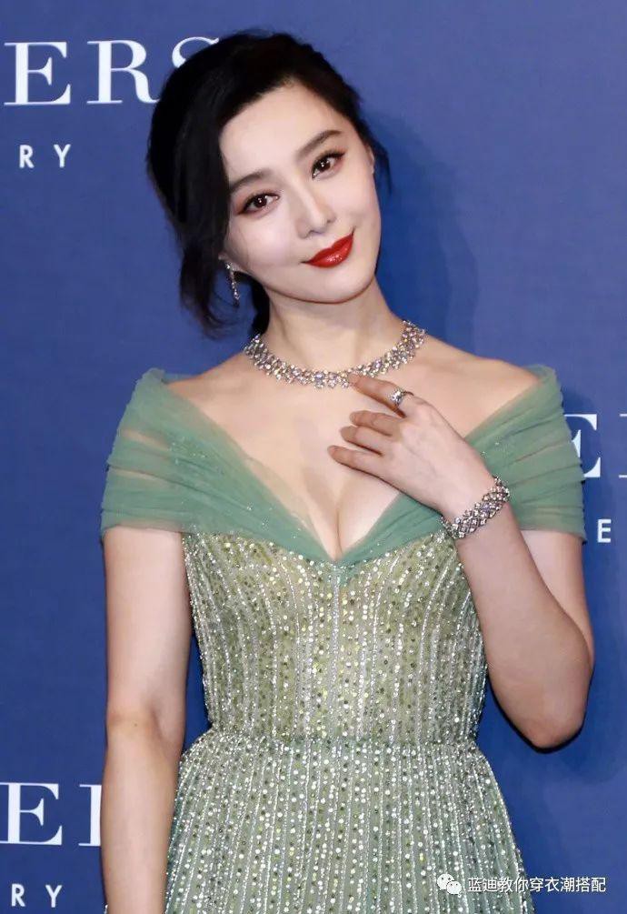 Phạm Băng Băng quay trở lại showbiz là điều bất khả thi vì người chống lưng cũng đã sa lưới pháp luật? Phạm Băng Băng quay trở lại showbiz là điều bất khả thi vì người chống lưng cũng đã sa lưới pháp luật?