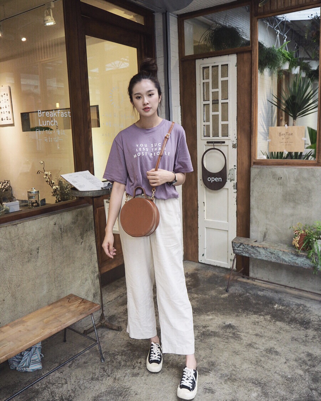 Chỉ cần có sẵn 5 món đồ này trong tủ váy áo là các nàng có thể hô biến vẻ ngoài trẻ trung ngay tức thì